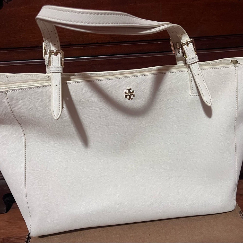 Tory Burch purse